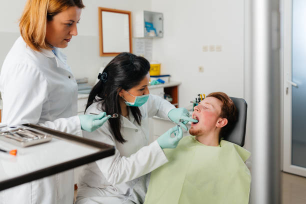 Best Emergency Cosmetic Dentistry (e.g., broken veneers) in Brentwood, MO